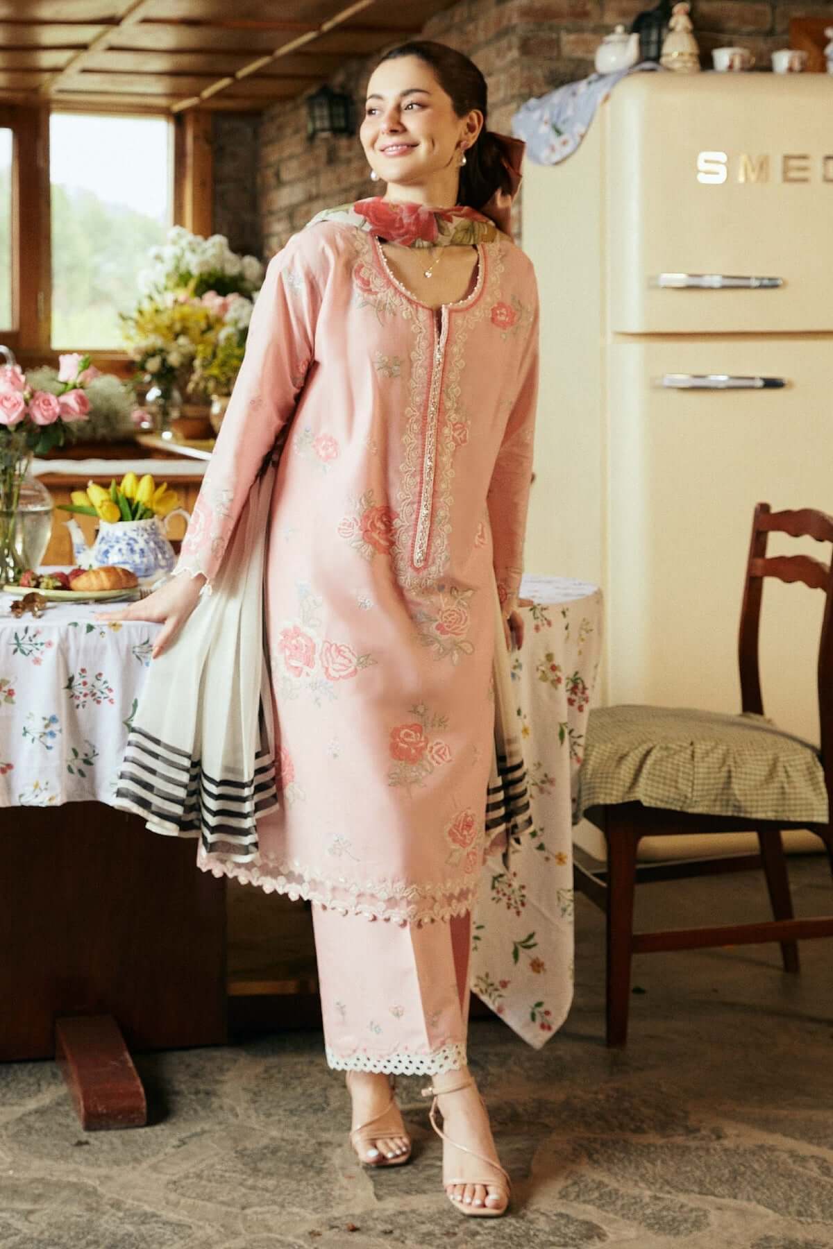 ZS 2620-3 Piece Unstitched Heavy Embroidered Pure Lawn Suit with Printed Silk Dupatta