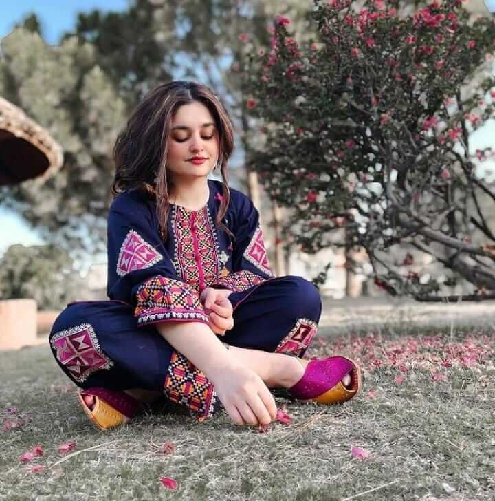 BR 1275-3 Piece Unstitched Heavy Embroidered Pure Lawn Suit With Heavy Embroidered Bamber Chiffon Dupatta