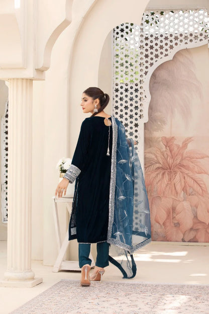 3 Piece Unstitched Embroidered Velvet Suit | Velvet Luxe